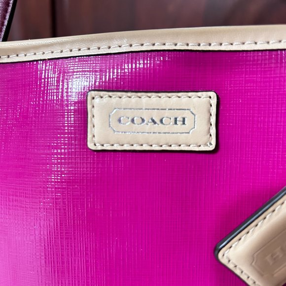 Coach purse - Picture 5 of 9